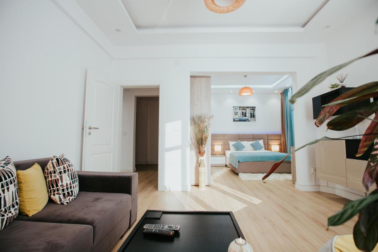 Color Apartments Corneliu Coposu 1A Street Bucureşti Ngoại thất bức ảnh