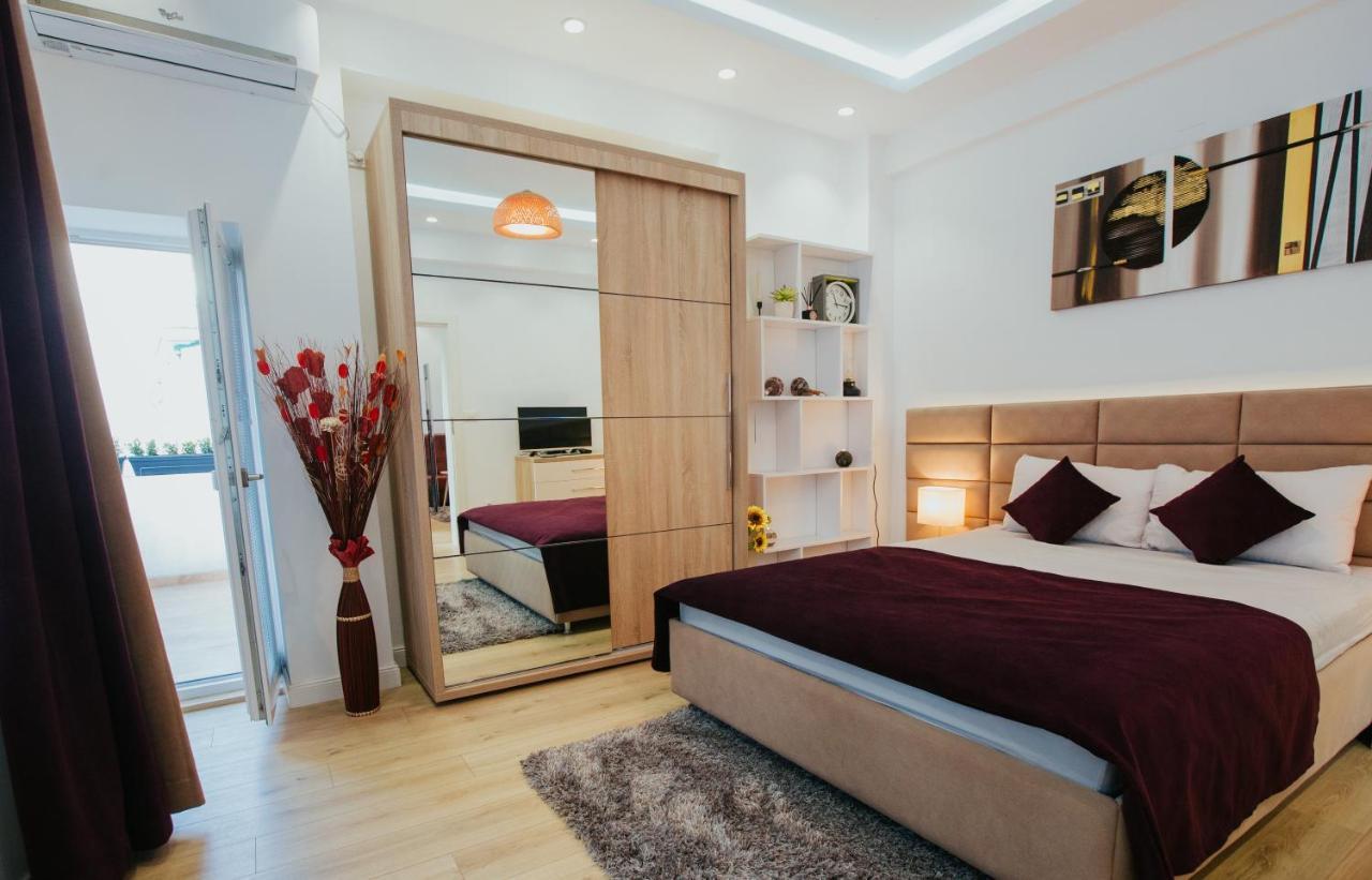 Color Apartments Corneliu Coposu 1A Street Bucureşti Ngoại thất bức ảnh