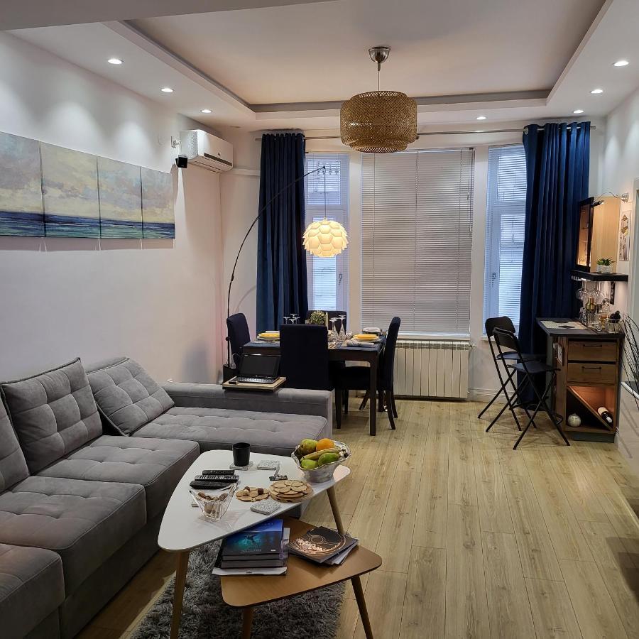 Color Apartments Corneliu Coposu 1A Street Bucureşti Ngoại thất bức ảnh